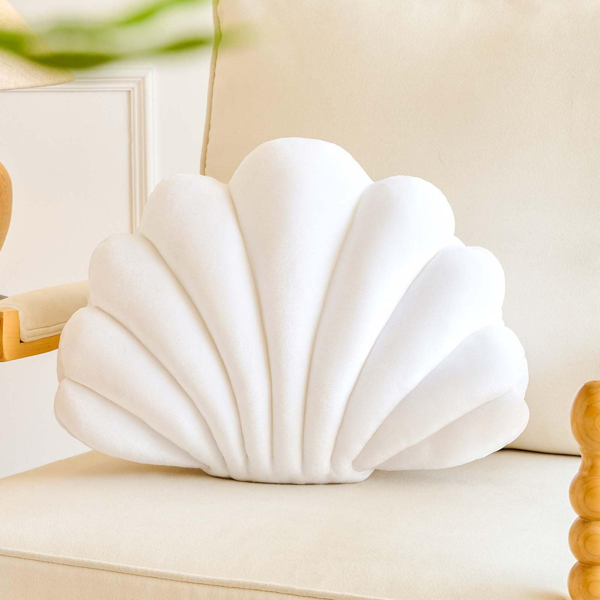Lfsaaj Ivory Seashell Throw Pillows, Shell Shaped Throw Pillows, 13 Inch Soft Home Decorative Pillow Plush Cushion for Bed Couch Living Sofa Room Decor Accent Throw Pillow