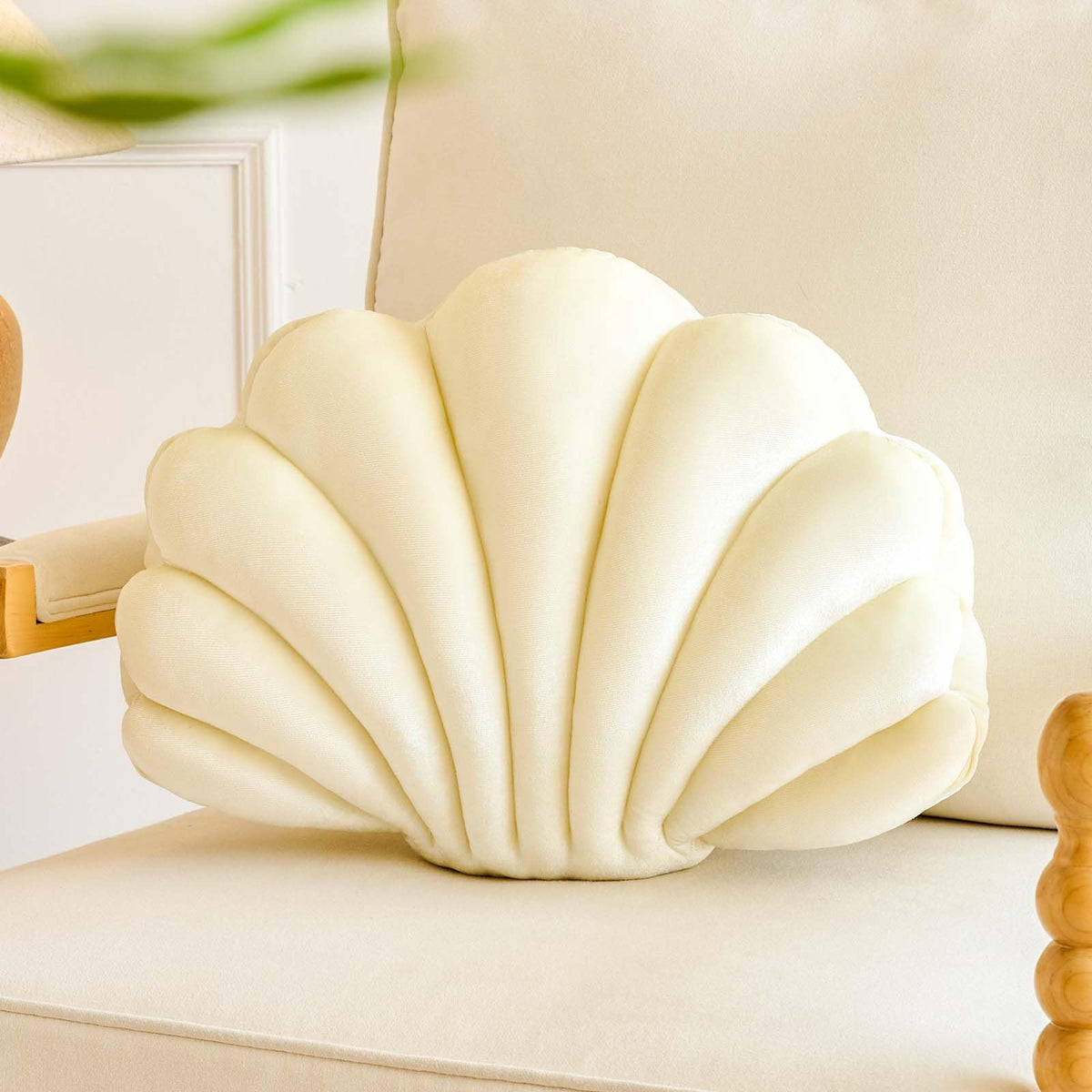 Lfsaaj Ivory Seashell Throw Pillows, Shell Shaped Throw Pillows, 13 Inch Soft Home Decorative Pillow Plush Cushion for Bed Couch Living Sofa Room Decor Accent Throw Pillow