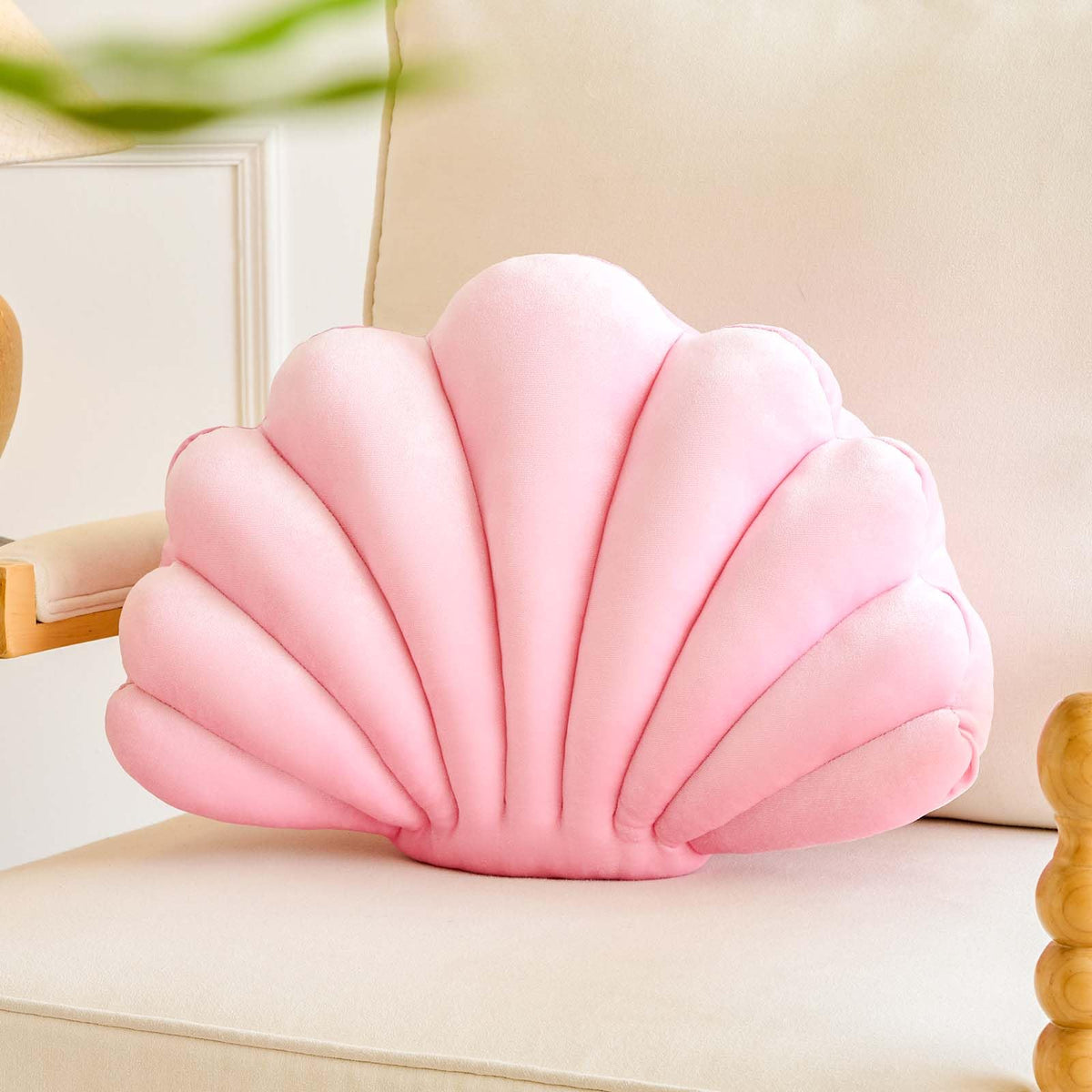 Lfsaaj Ivory Seashell Throw Pillows, Shell Shaped Throw Pillows, 13 Inch Soft Home Decorative Pillow Plush Cushion for Bed Couch Living Sofa Room Decor Accent Throw Pillow