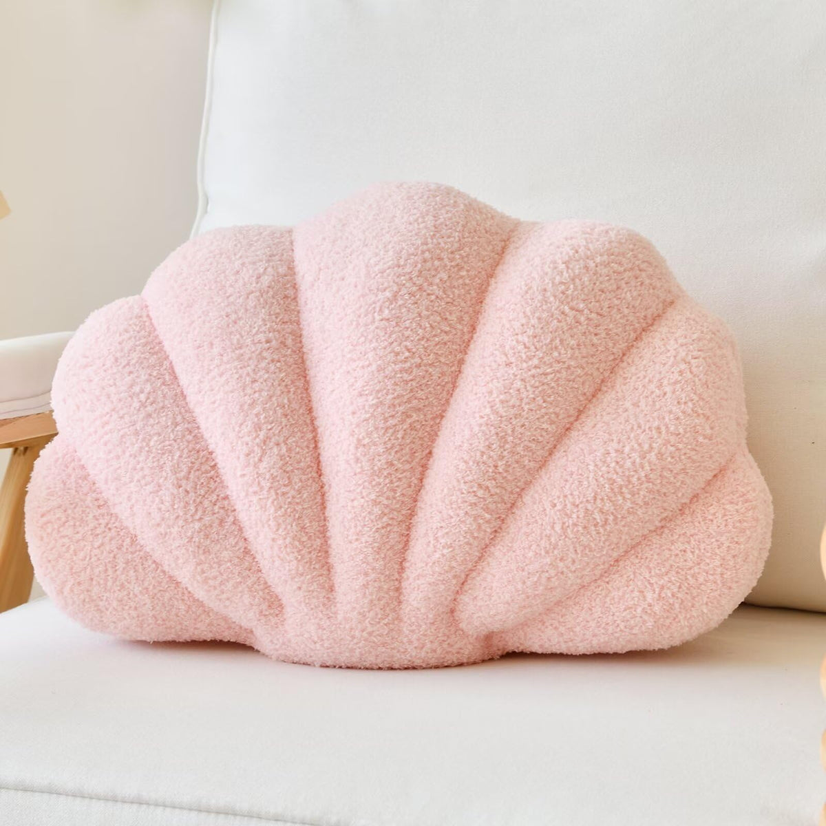 Lfsaaj Ivory Seashell Throw Pillows, Shell Shaped Throw Pillows, 13 Inch Soft Home Decorative Pillow Plush Cushion for Bed Couch Living Sofa Room Decor Accent Throw Pillow
