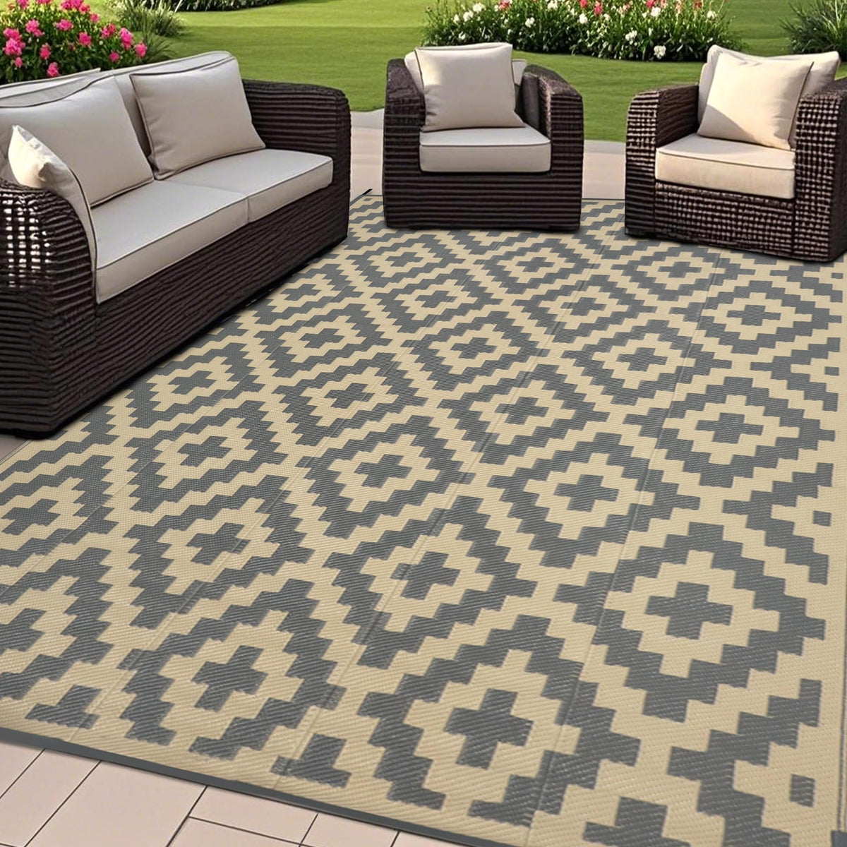 SAND MINE Waterproof Outdoor Rug 5x8 ft, Plastic Reversible Rug, Modern Area Rug, Large Floor Mat for Outdoors, RV, Patio, Backyard, Deck, Picnic, Beach, Camping, Black & Beige