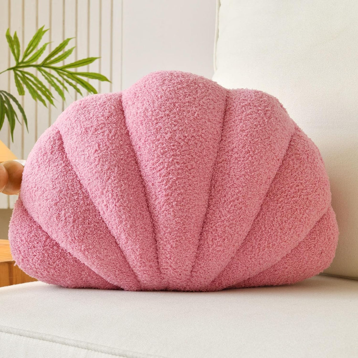 Lfsaaj Ivory Seashell Throw Pillows, Shell Shaped Throw Pillows, 13 Inch Soft Home Decorative Pillow Plush Cushion for Bed Couch Living Sofa Room Decor Accent Throw Pillow