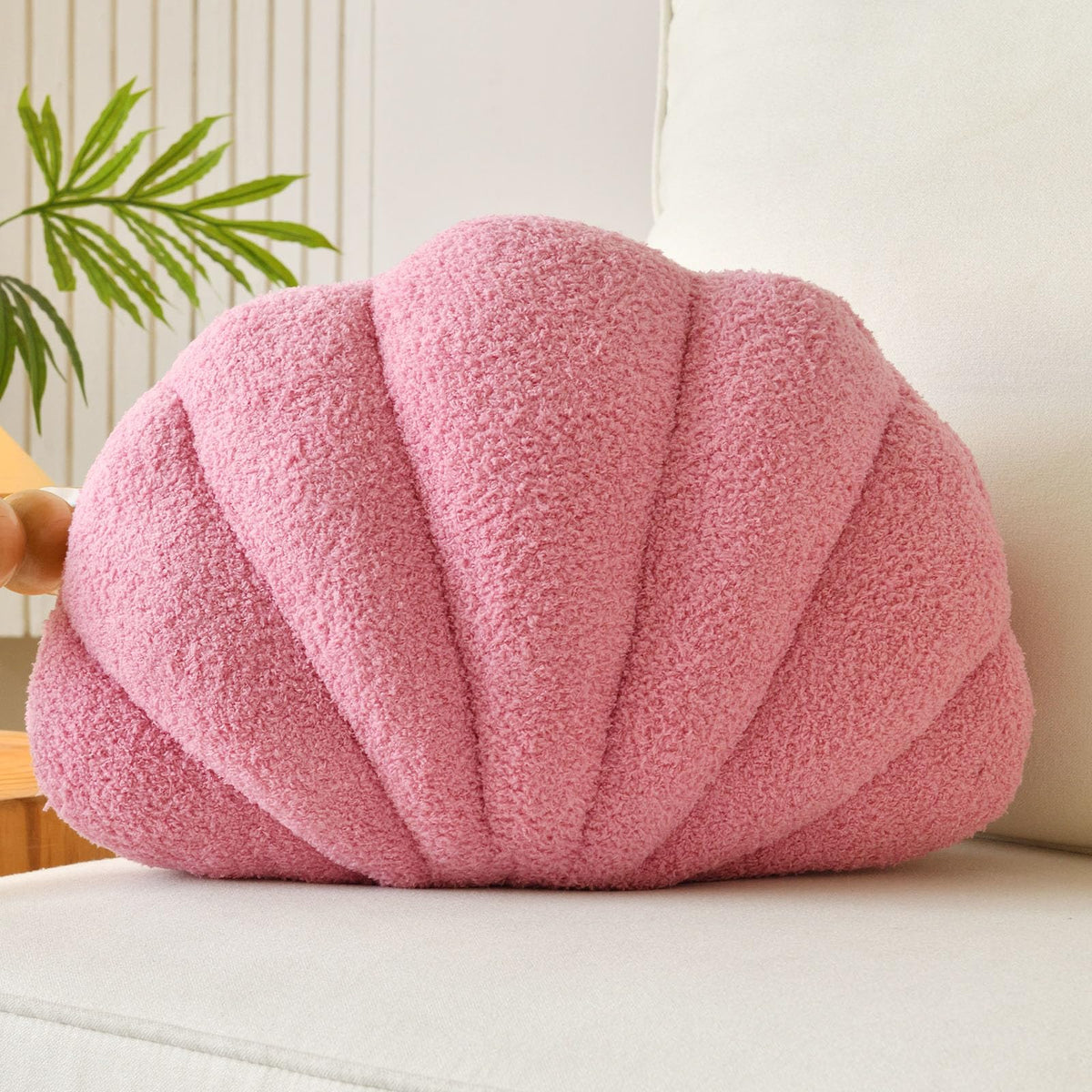 Lfsaaj Ivory Seashell Throw Pillows, Shell Shaped Throw Pillows, 13 Inch Soft Home Decorative Pillow Plush Cushion for Bed Couch Living Sofa Room Decor Accent Throw Pillow