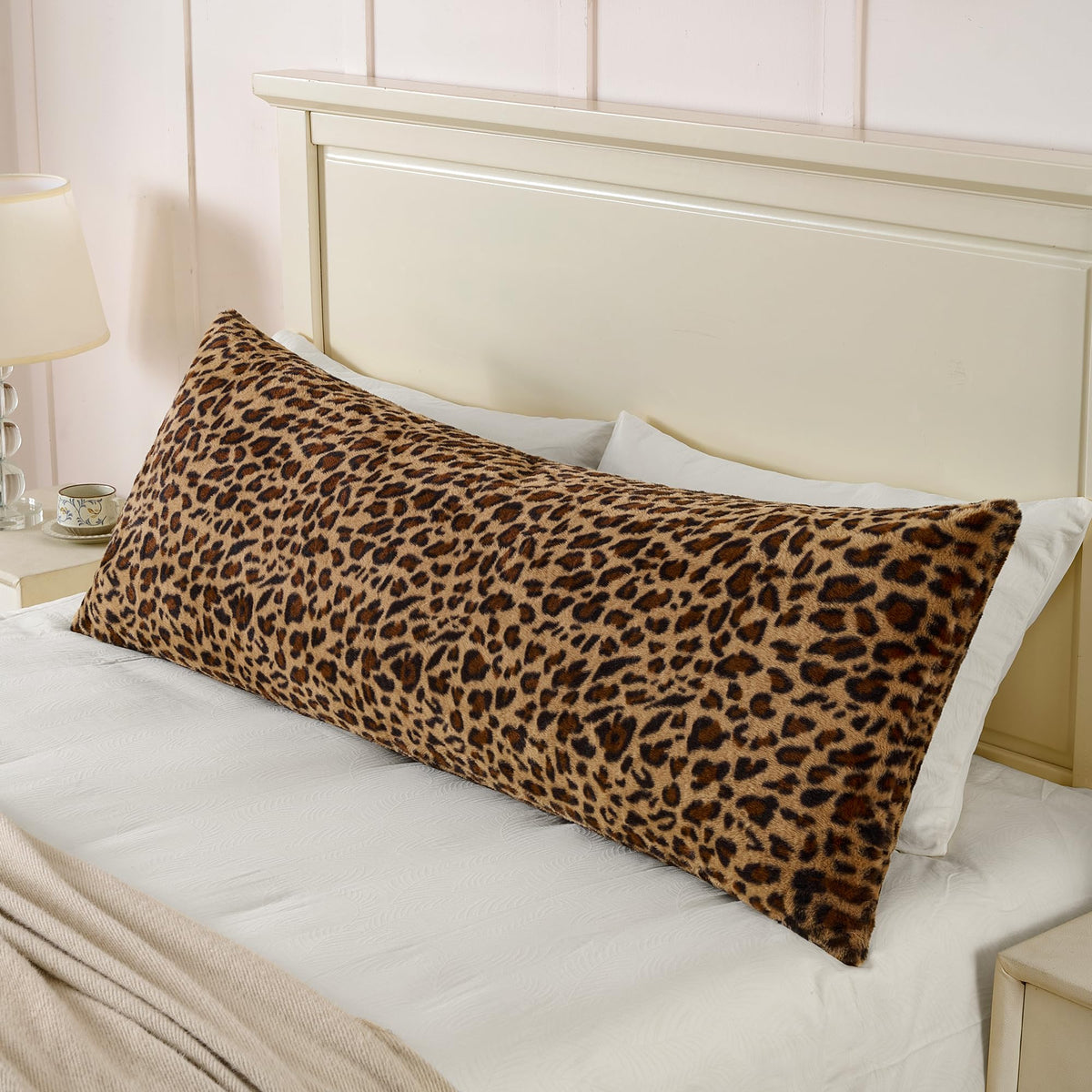 GALMAXS7 Cheetah Pillow Covers Leopard Throw Pillow Covers Set of 2, 18x18