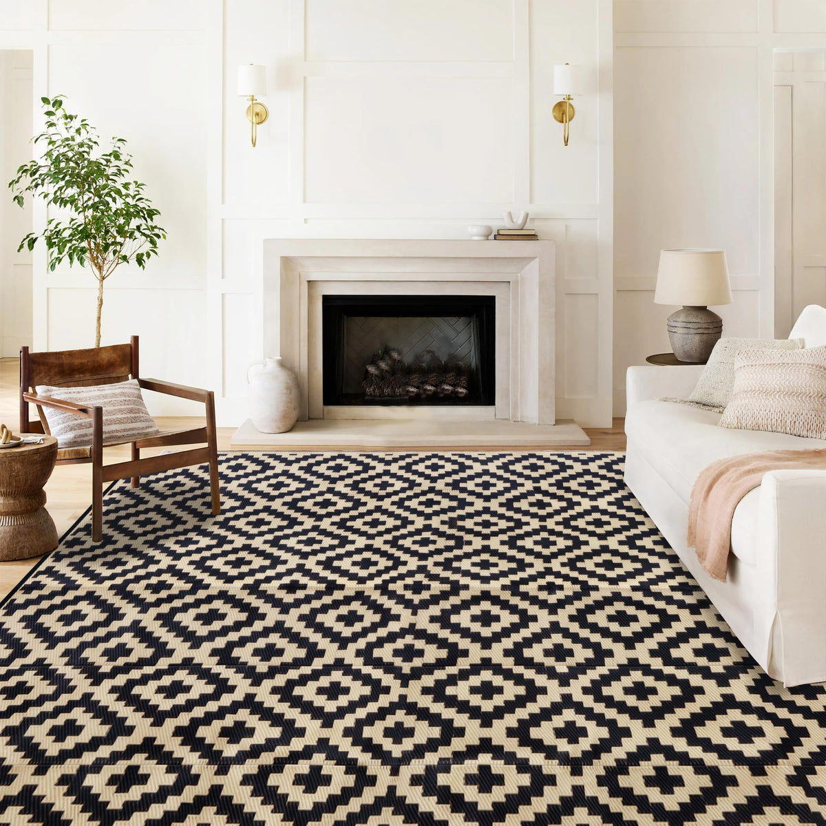 SAND MINE Waterproof Outdoor Rug 5x8 ft, Plastic Reversible Rug, Modern Area Rug, Large Floor Mat for Outdoors, RV, Patio, Backyard, Deck, Picnic, Beach, Camping, Black & Beige