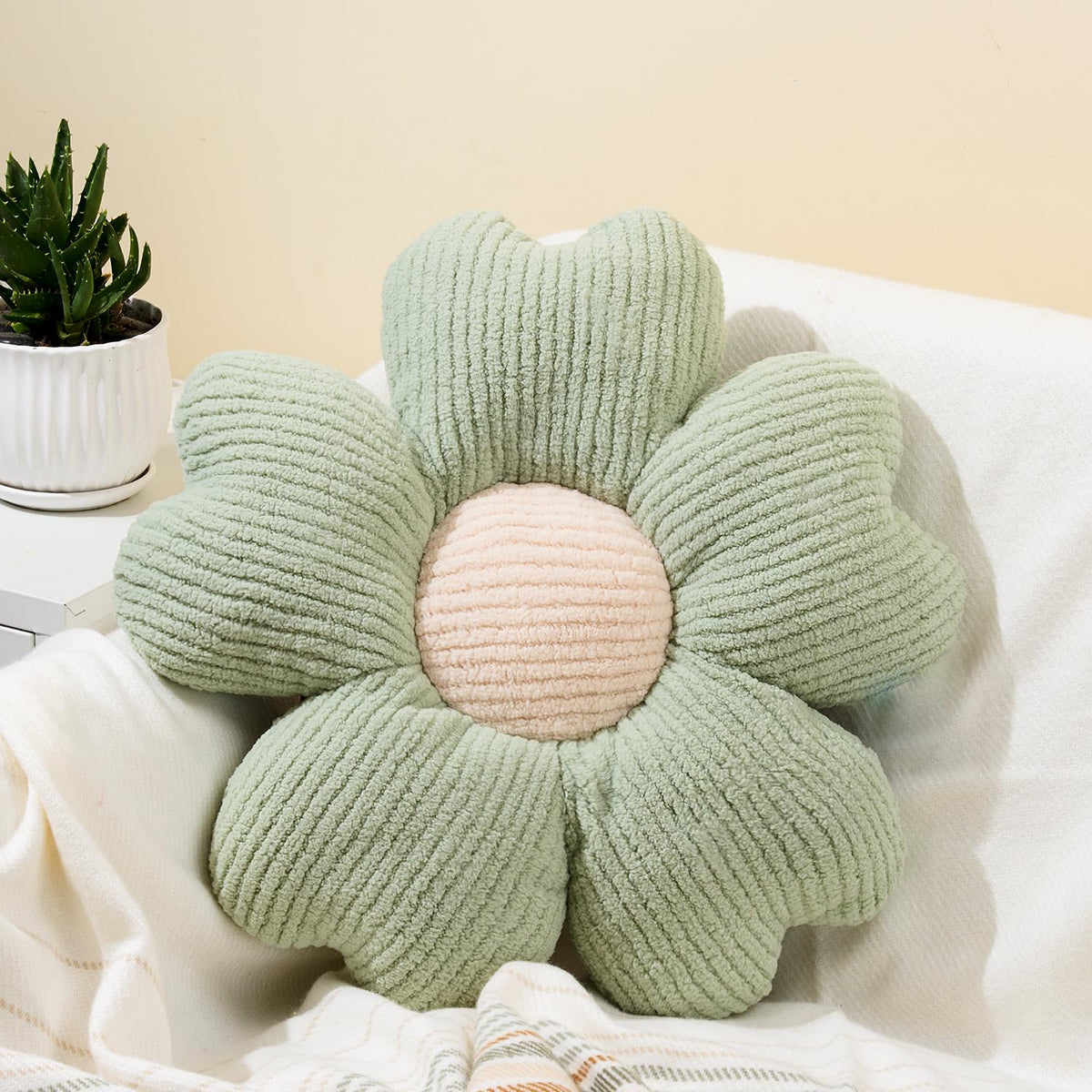 Sioloc Yellow Flower Pillow, Decorative Throw Pillow for Bed, Cute Daisy Flower Shaped Floor Cushion for Pet, Couch & Room Decor (15.7 Inch)