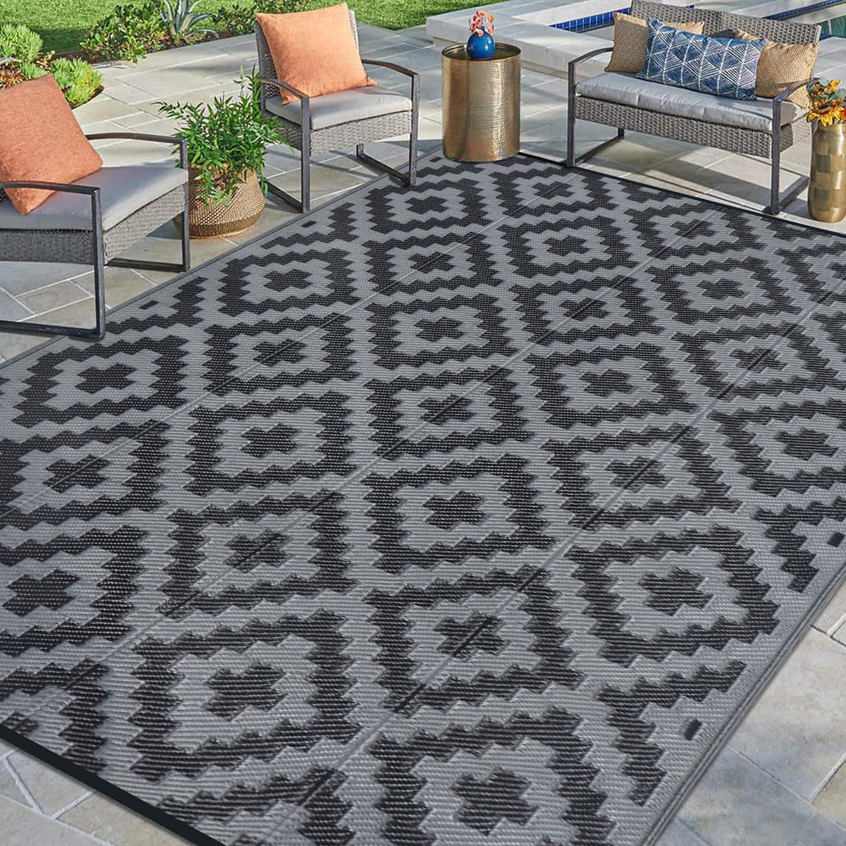 SAND MINE Waterproof Outdoor Rug 5x8 ft, Plastic Reversible Rug, Modern Area Rug, Large Floor Mat for Outdoors, RV, Patio, Backyard, Deck, Picnic, Beach, Camping, Black & Beige